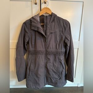 Athleta raincoat windbreaker in purple size small